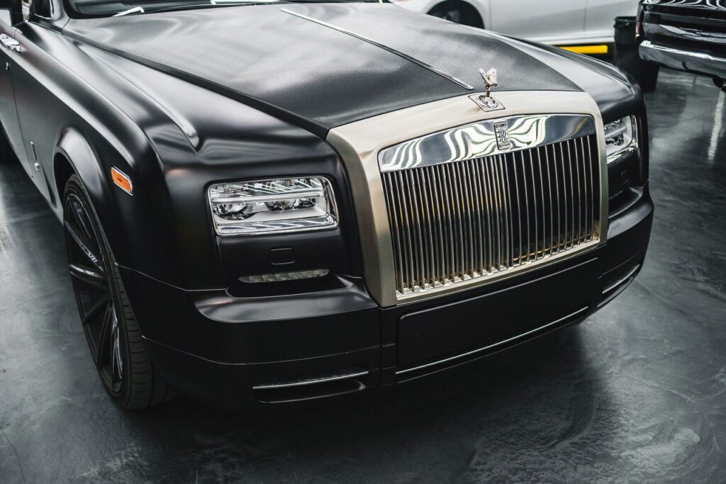 Why Are Rolls-Royce Cars Are so Expensive?